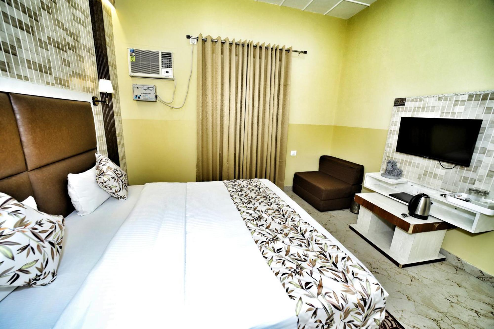 Appartamento The Orchid Retreat Agra  Esterno foto