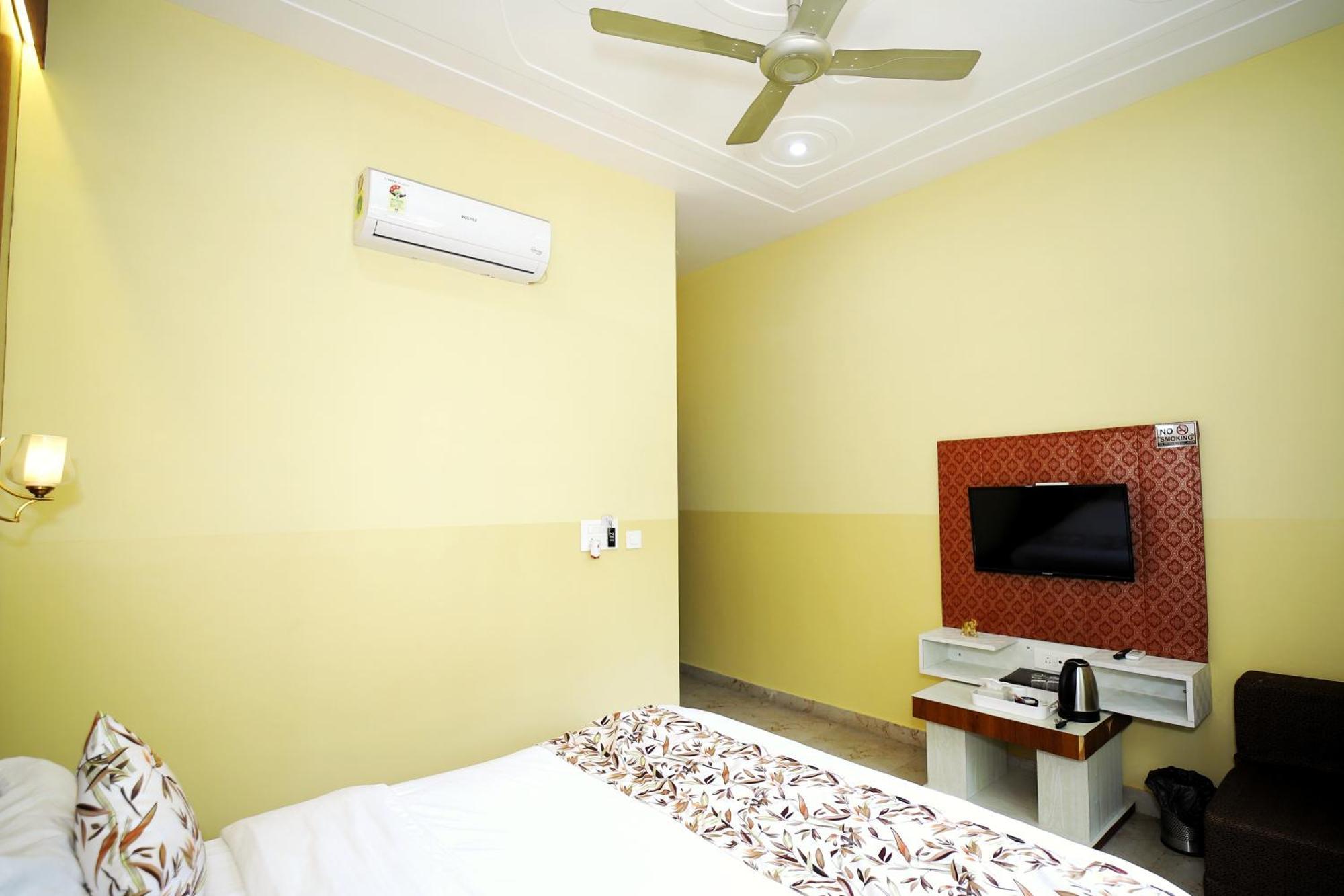 Appartamento The Orchid Retreat Agra  Esterno foto